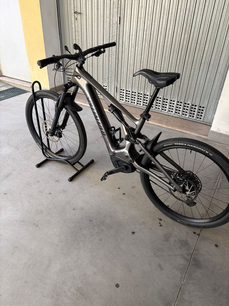 Used Specialized Turbo Levo 3 Carbon 2023 2023 Mountainbike — image 2 of 4