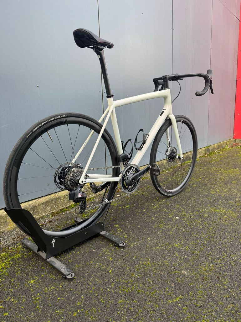Used Specialized S-Works Aethos - SRAM Red eTap AXS 2022 2022 Road & Gravel — image 3 of 3