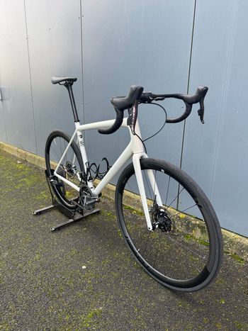 Used Specialized S-Works Aethos - SRAM Red eTap AXS 2022 2022 Road & Gravel — image 2 of 3