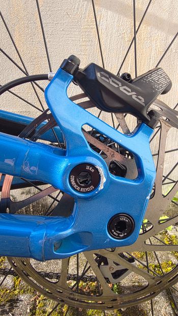 Used Commencal FURIOUS ESSENTIAL FOX 2020 2020 Mountainbike — image 12 of 14