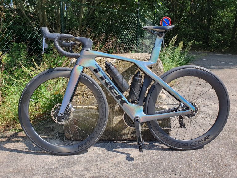 Used Trek Madone SLR 9 AXS Gen 7 2024 2024 Road & Gravel, Light Gray — image 8 of 13
