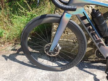 Used Trek Madone SLR 9 AXS Gen 7 2024 2024 Road & Gravel, Light Gray — image 11 of 13