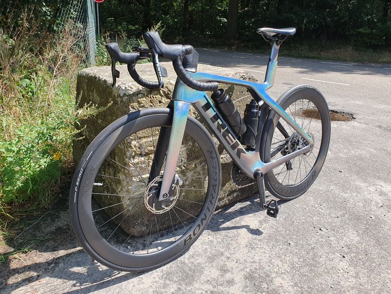 Used Trek Madone SLR 9 AXS Gen 7 2024 2024 Road & Gravel, Light Gray — image 9 of 13