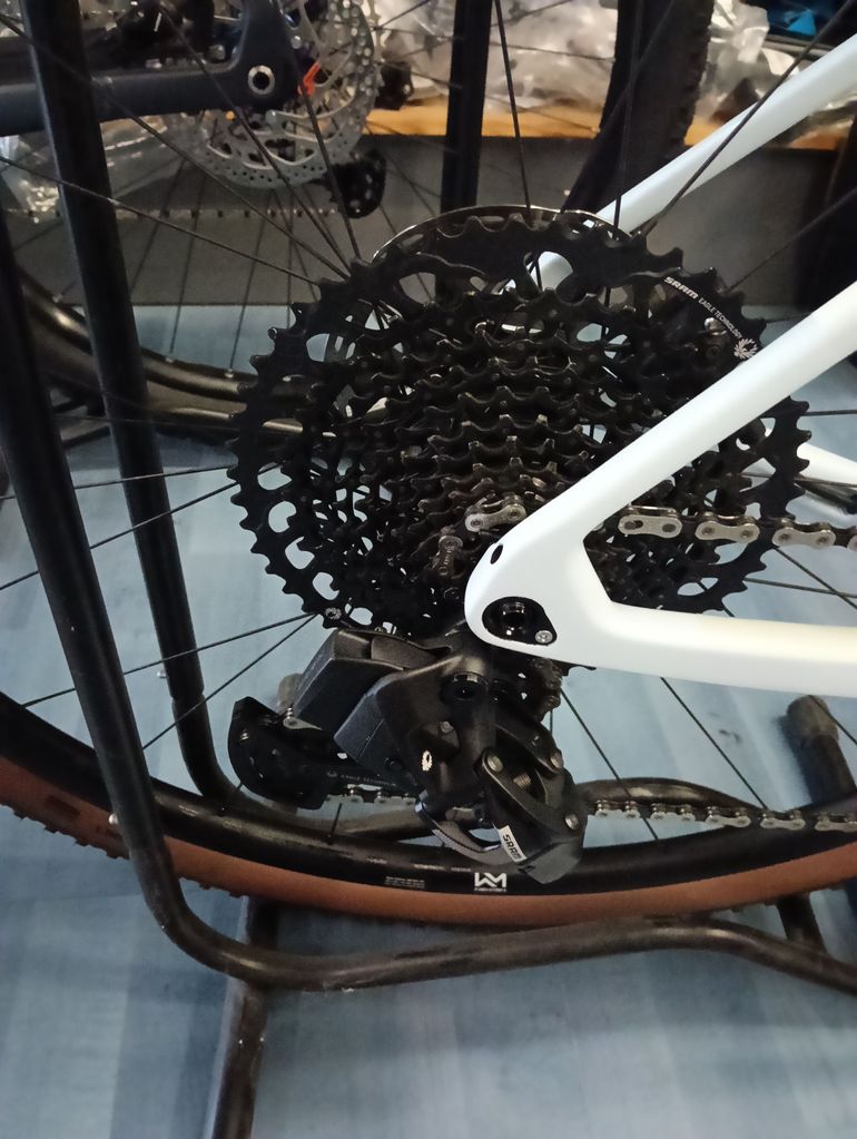 Used CUBE NUROAD C:62 EX 2024 2024 Road & Gravel — image 3 of 3