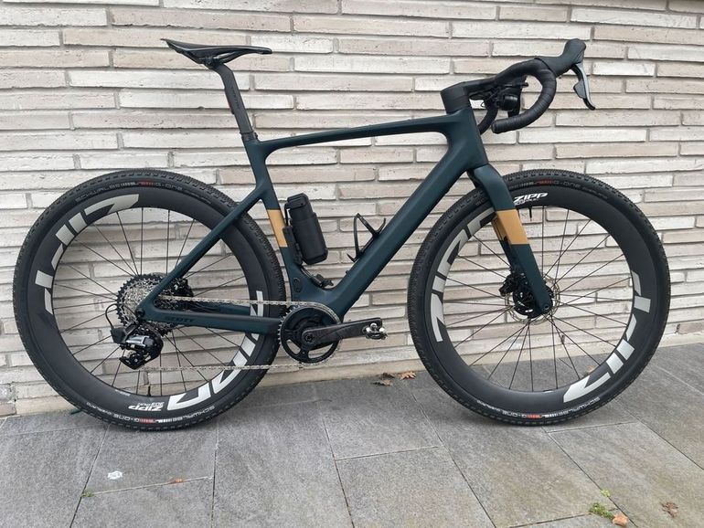 Used Scott Solace Gravel eRIDE 10 2025 2025 Road & Gravel, Green — image 1 of 8