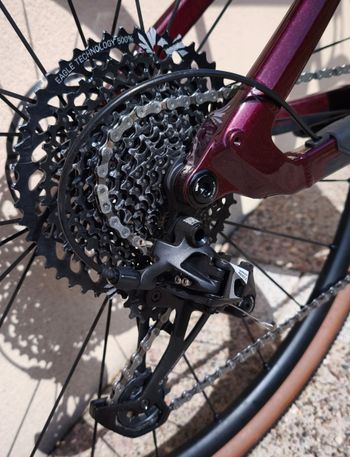 Used Corratec E-Gravel EL 2024 2024 Road & Gravel, Red — image 5 of 8
