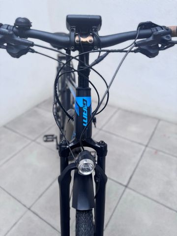 Used Giant GrandTour E+ Shimano Deore XT 2022 Urban, Black — image 26 of 27