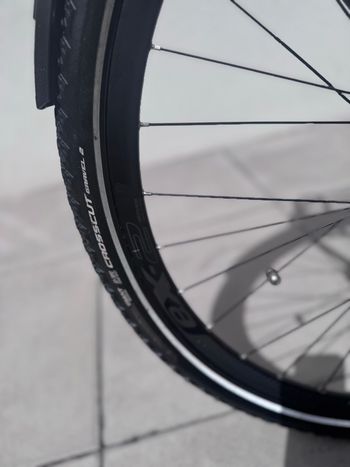 Used Giant GrandTour E+ Shimano Deore XT 2022 Urban — image 11 of 27