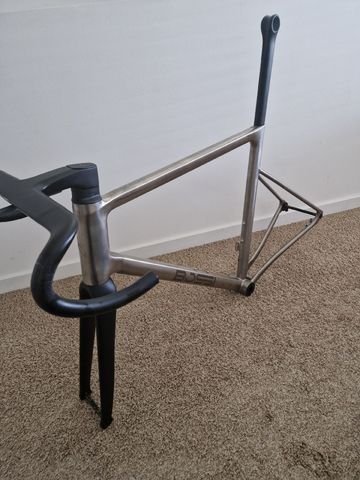 Used Bossi Bicycles Custom Frameset 2026 Road & Gravel, Light Gray — image 3 of 5