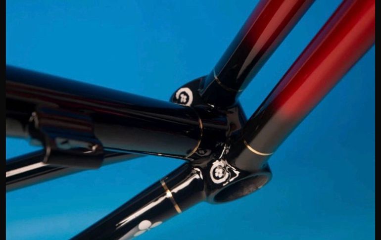Used Colnago CARBiTUBO Frameset 1992 Road & Gravel, Rot — image 3 of 17