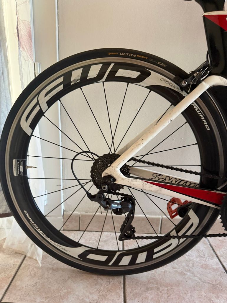 Used Specialized Tarmac Shimano Ultegra 2018 Road & Gravel — image 2 of 4