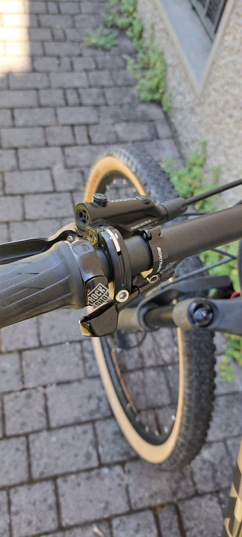 Used Trek Top Fuel 9.7 2021 2021 Mountainbike, Light Gray, 29 — image 1 of 8