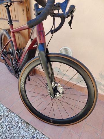 Moustache Dimanche Shimano Ultegra 2021 Road & Gravel usato, Rosso — immagine 6 di 10