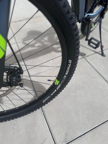 Used DECATHLON DECATHLON Custom Other 2022 Mountainbike — image 7 of 17