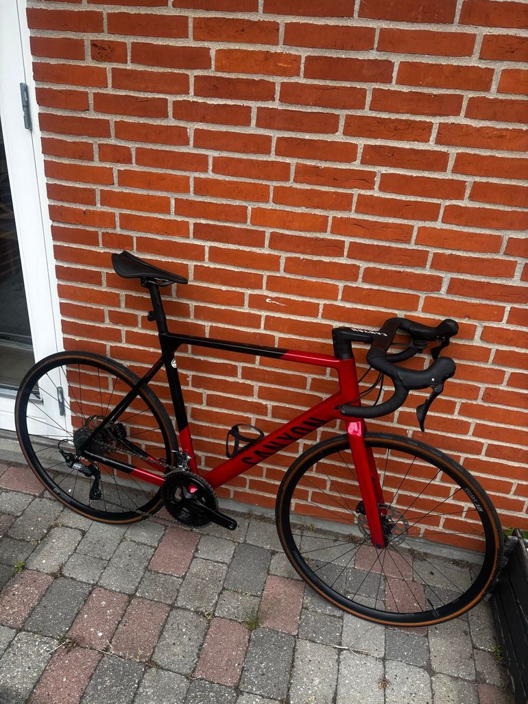 Used Canyon Ultimate CF SL 7 2025 2025 Road & Gravel — image 2 of 6