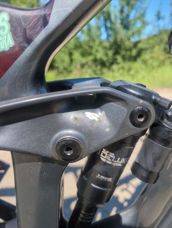Used Trek Slash 9.7 2021 2021 Mountainbike, Black — image 8 of 8