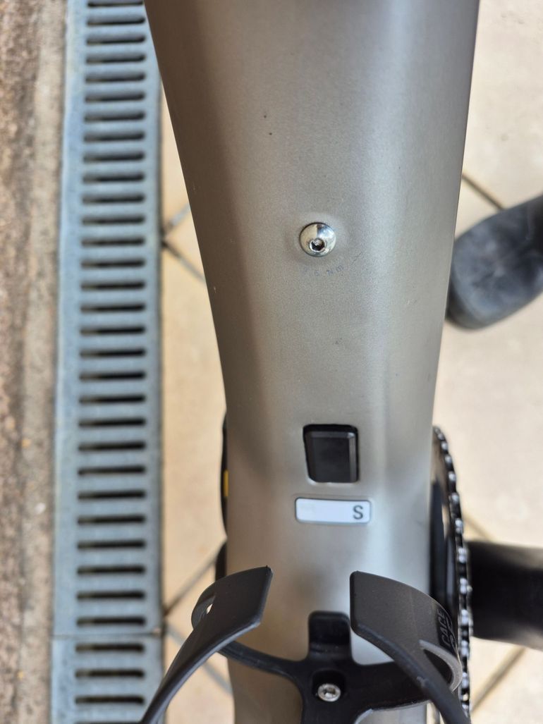 Used Canyon Grail:ON CF 7 2023 2023 Road & Gravel, Light Gray — image 9 of 11