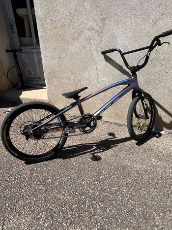 Used GT Speed Series Pro 2024 2024 Urban, Purple — image 2 of 14