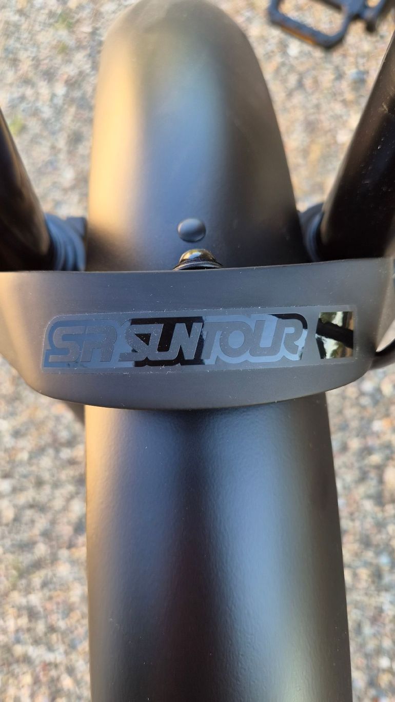 Used Giant Anytour Shimano CUES 2027 Urban, Light Gray — image 9 of 10
