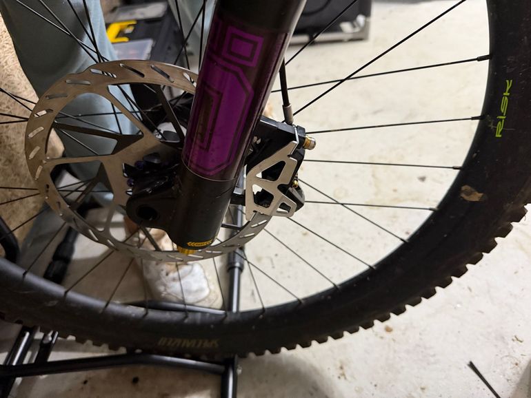 Used Specialized Demo Race 2025 2025 Mountainbike, Purple, 29, 27.5 — image 6 of 7