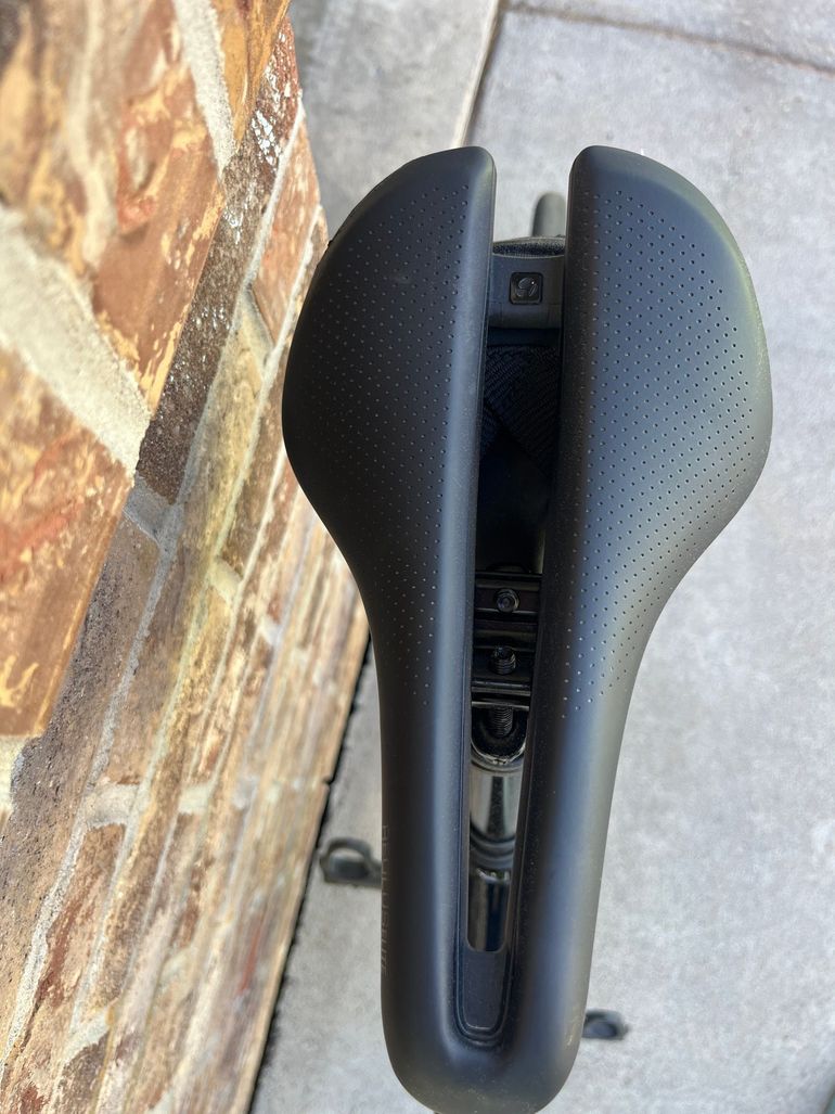 Used Trek Émonda ALR 5 2023 2023 Road & Gravel, Black — image 10 of 13