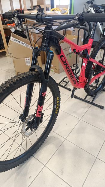 Used Orbea Oiz SRAM GX Eagle AXS 2023 Mountainbike, Rojo — image 5 of 6