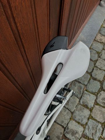 Używany Specialized Tarmac Expert 2017 2017 Road & Gravel — zdjęcie 6 z 21