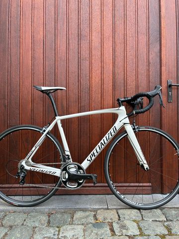 Używany Specialized Tarmac Expert 2017 2017 Road & Gravel — zdjęcie 13 z 21