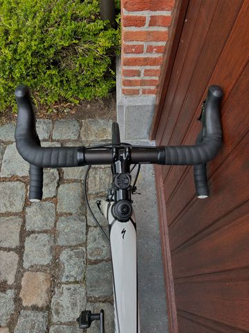 Używany Specialized Tarmac Expert 2017 2017 Road & Gravel — zdjęcie 15 z 21