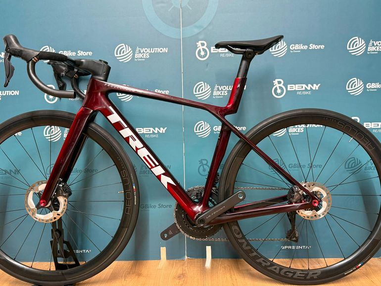 Used Trek Trek Madone SLR 7 Gen 8 Di2 Taglia S 2025 Road & Gravel, Rot — image 9 of 12