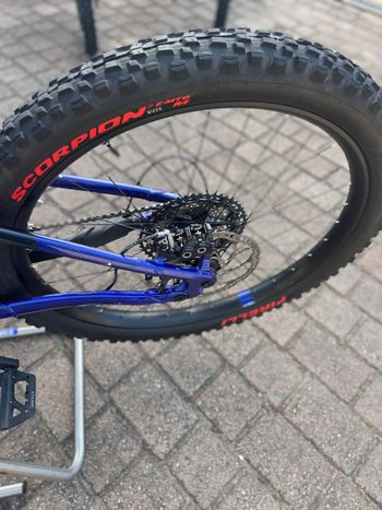 Used Yamaha YDX-Moro 07 2024 2024 Mountainbike, Blue, 27.5 — image 7 of 7