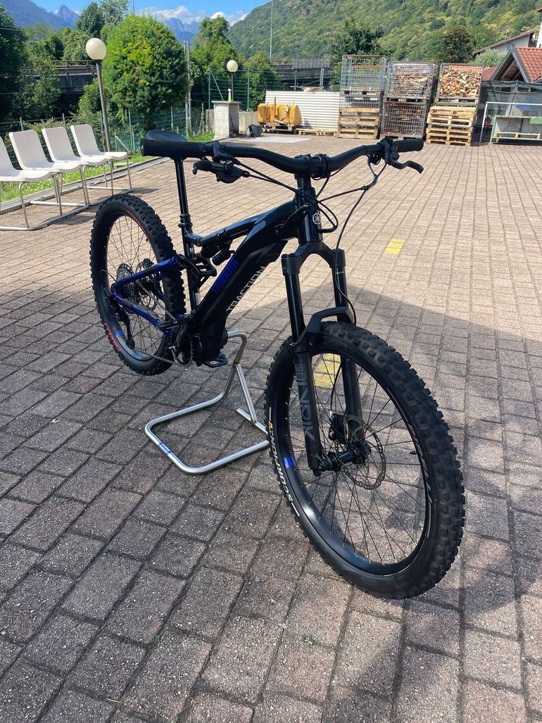 Used Yamaha YDX-Moro 07 2024 2024 Mountainbike, Blue, 27.5 — image 1 of 7