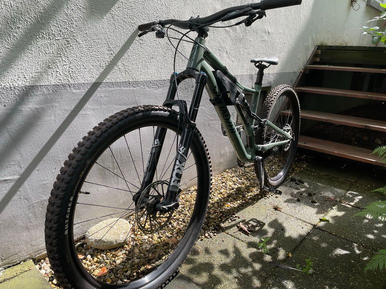 Used Specialized Stumpjumper Comp Alloy 2021 2021 Mountainbike, Green, 29 — image 2 of 15