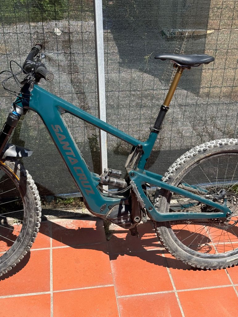 Used Santa Cruz Bullit R / Carbon CC 2024 2024 Mountainbike, Green, 29, 27.5 — image 2 of 5