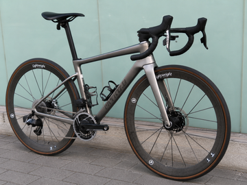 Used Enve Melee 2024 2024 Road & Gravel, Light Gray — image 1 of 10