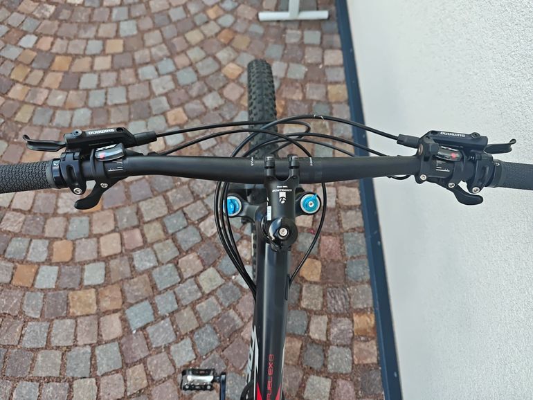 Used Trek Fuel EX 8 27.5 2016 2016 Mountainbike, Black, 27.5 — image 4 of 5
