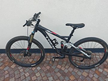 Trek Fuel EX 8 27.5 2016 2016 Mountainbike usato, Nero — immagine 5 di 5
