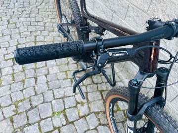 Used Specialized Epic Expert 2023 2023 Mountainbike, Red, 29 — image 8 of 8