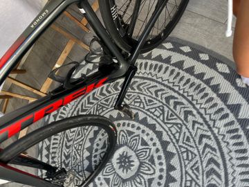 Brugt Trek Émonda SL 5 2024 2024 Road & Gravel — billede 6 af 9