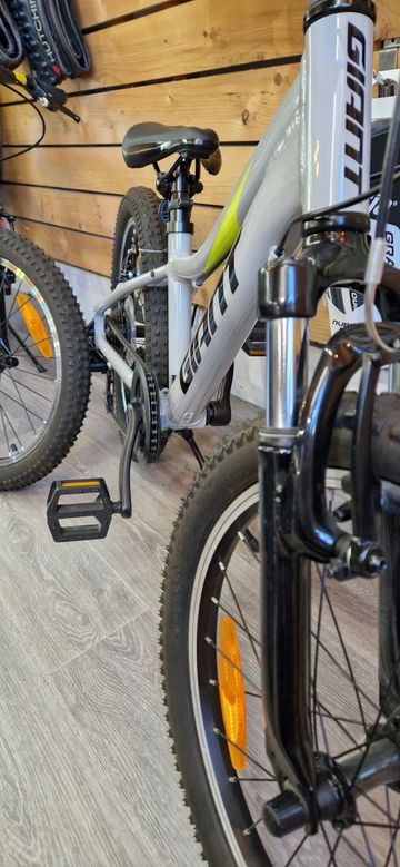Używany Giant XtC Jr 20 2022 2022 Youth — zdjęcie 3 z 3