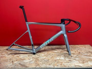Tweedehands BMC Teammachine SLR 01 MOD 2024 Frameset 2024 Road & Gravel — afbeelding 2 van 3