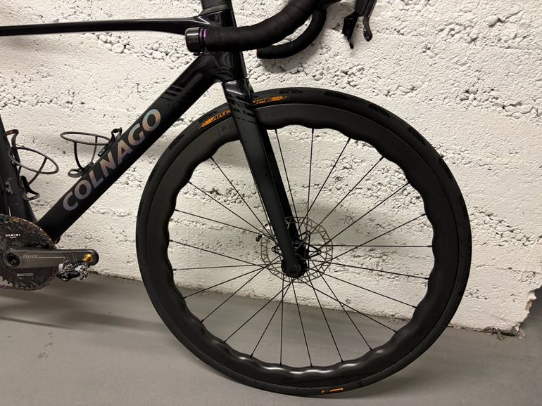Used Colnago V5rs 2025 Road & Gravel, Black — image 3 of 10