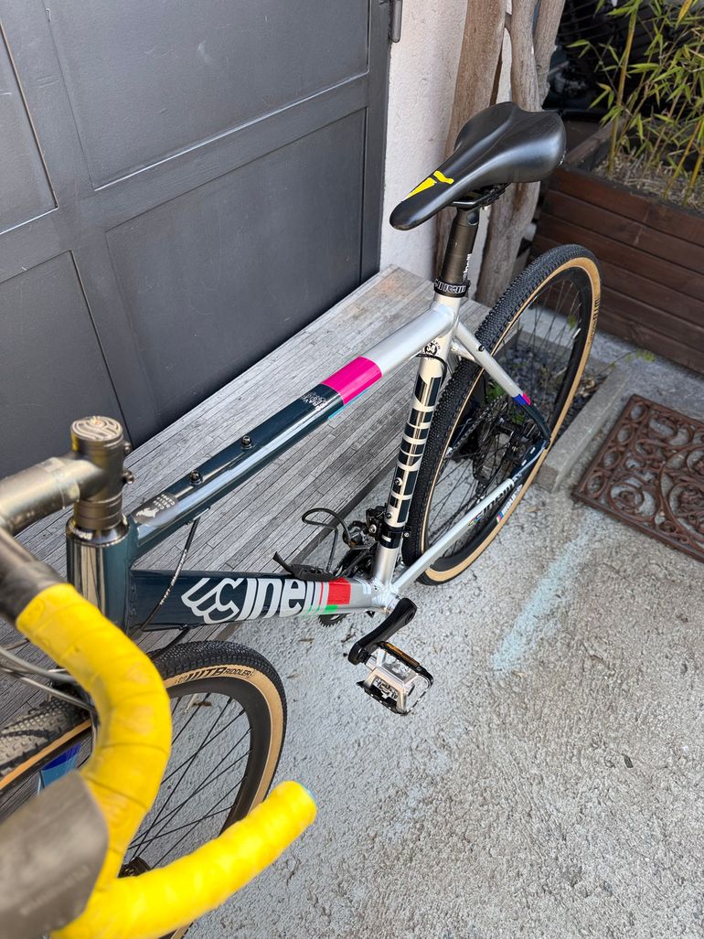 Used Cinelli Zydeco Shimano GRX 2022 Road & Gravel, Light Gray — image 6 of 6
