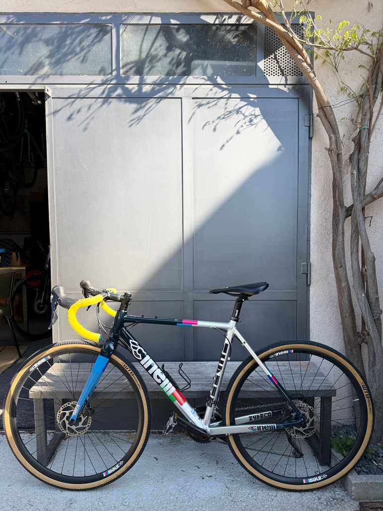 Used Cinelli Zydeco Shimano GRX 2022 Road & Gravel, Light Gray — image 5 of 6