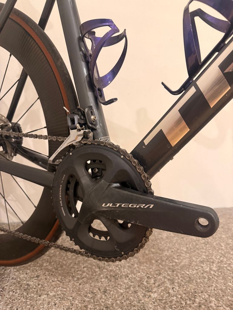 Used Trek Émonda SL 6 Disc Pro 2021 2021 Road & Gravel, Light Gray — image 9 of 12