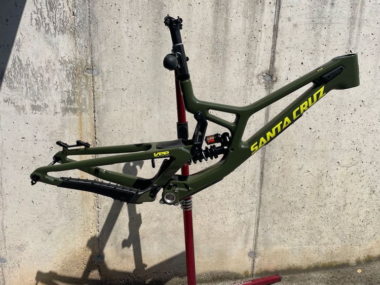 Used Santa Cruz V10 Frameset 2026 Mountainbike, Grün — image 1 of 13