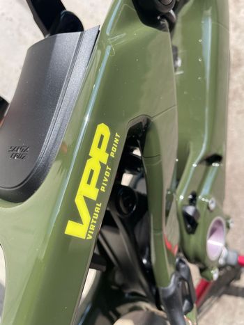 Used Santa Cruz V10 Frameset 2026 Mountainbike, Grün — image 12 of 13