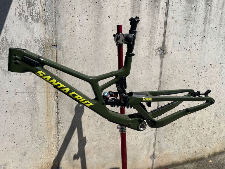 Used Santa Cruz V10 Frameset 2026 Mountainbike, Grün — image 2 of 13