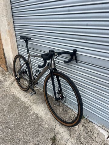 Używany Spiritx Custom SRAM Force eTap AXS 2025 Road & Gravel — zdjęcie 2 z 10