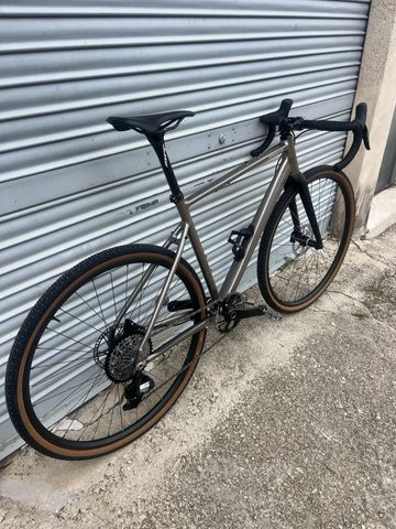 Używany Spiritx Custom SRAM Force eTap AXS 2025 Road & Gravel — zdjęcie 3 z 10
